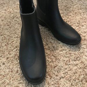 Black Chelsea Boots